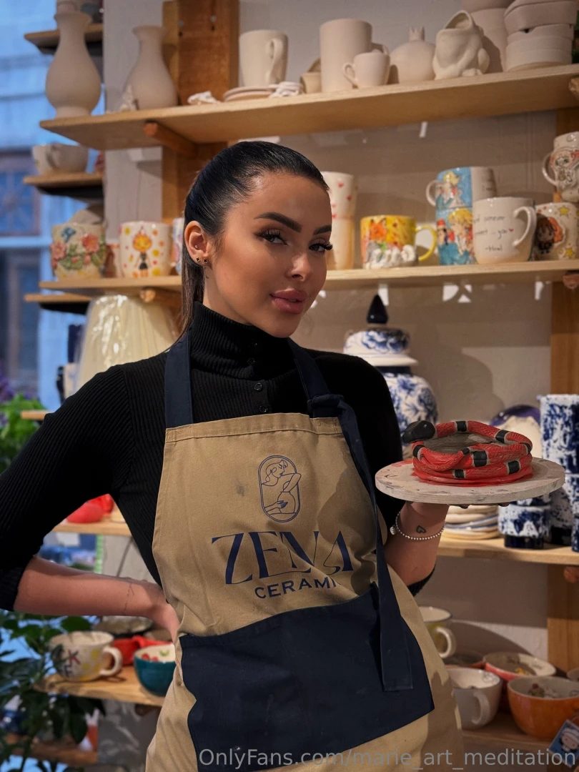 Who would have thought that there is so much pleasure in modeling clay part 1 