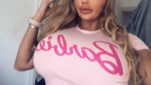 Small waist big titties