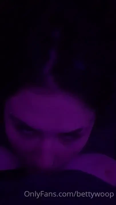 Sucking dick is literally my favorite thing tip me to see the whole 