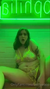 Looking thick amp pretty in green lingerie have fun watching me orgasm