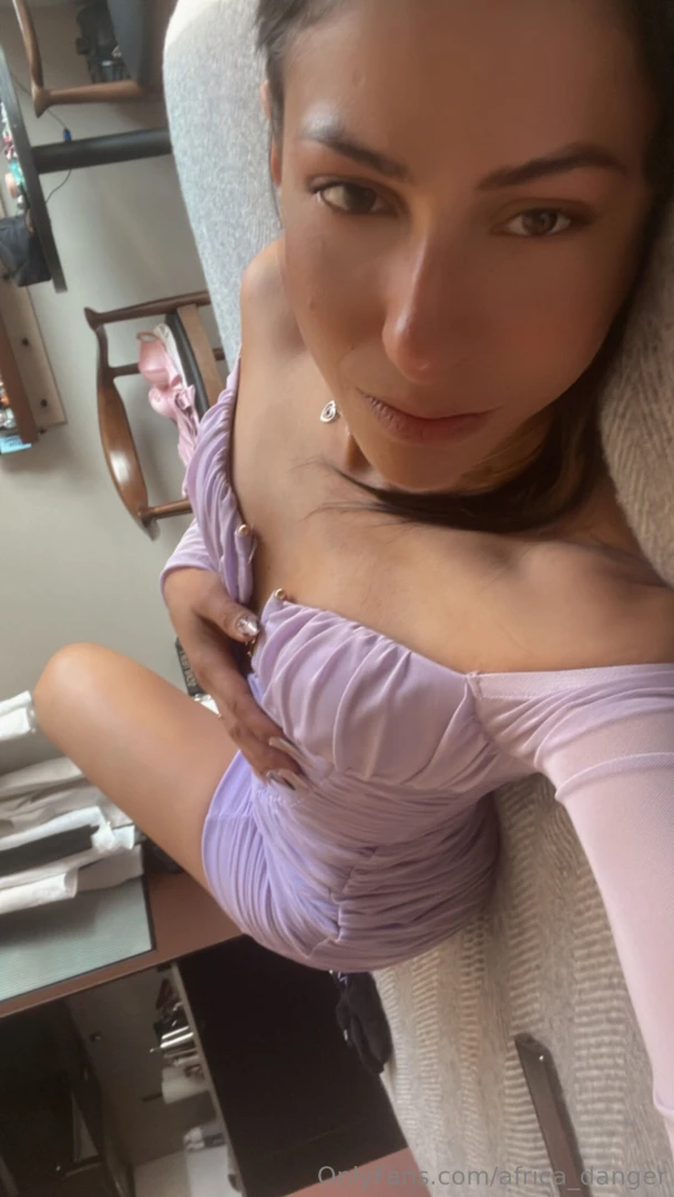 Que harias si me uvieras enfrente de ti 