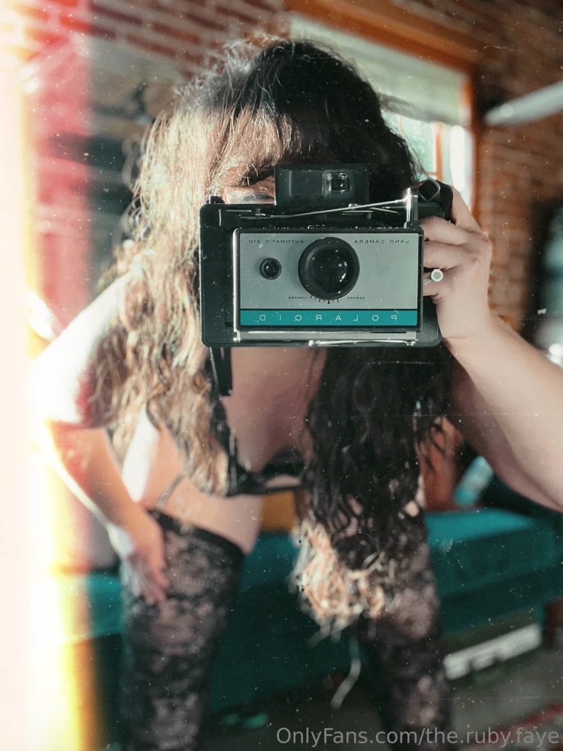 Did you know i was a photographer for yearsss now i m using my part 1 