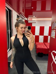 New day new start i m already at the gym and you