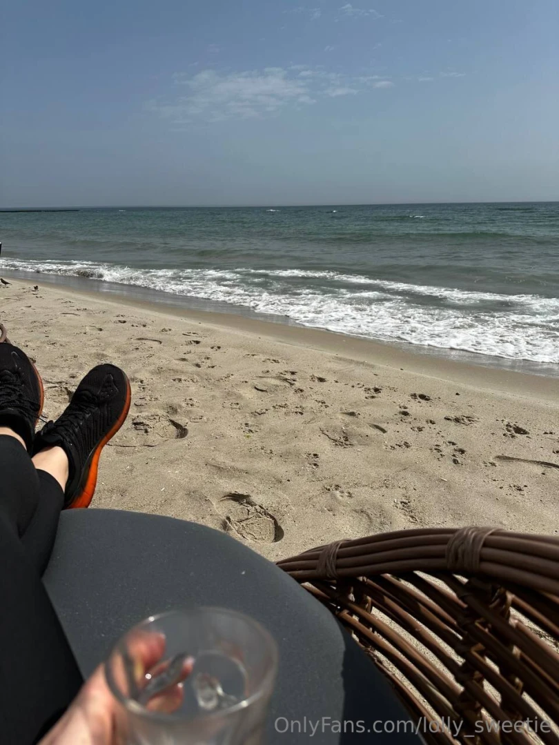 As we continue our sea theme - having a drink on the beach is so 