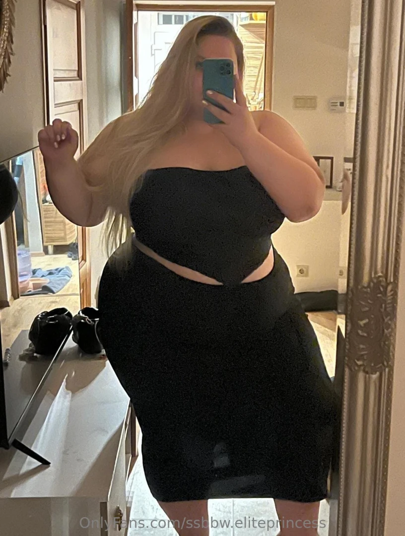 Waiting for my prince but in the meantime i ll be teasing you with 