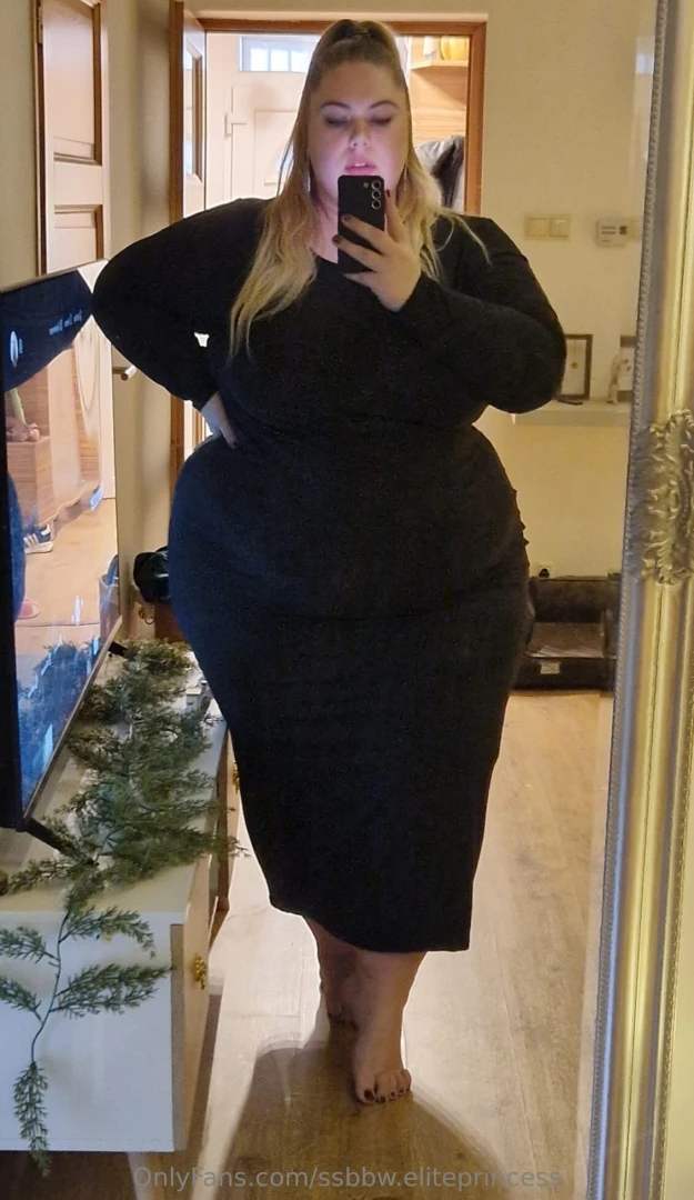 Every inch of me is worth exploring are you ready 