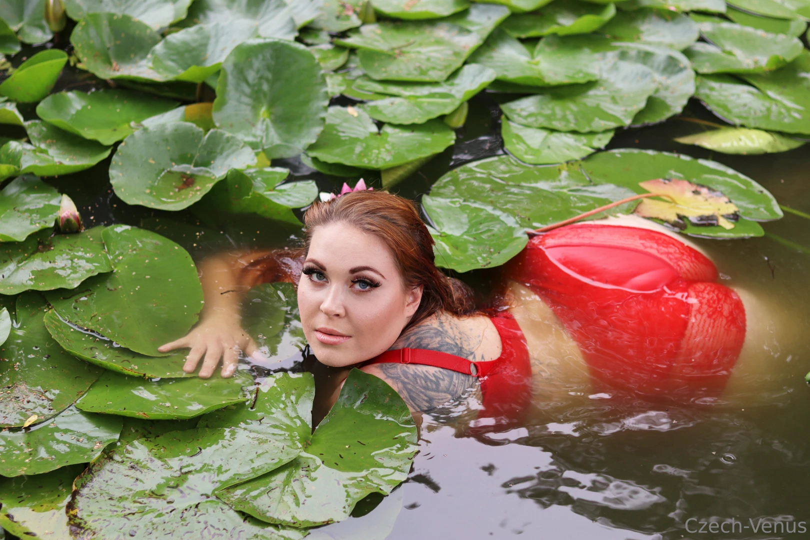 The water will cool you down but my body will make you hot voda t 