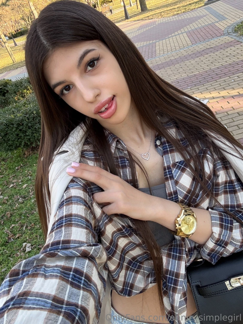 It s such beautiful weather outside i love this spring air do you like 
