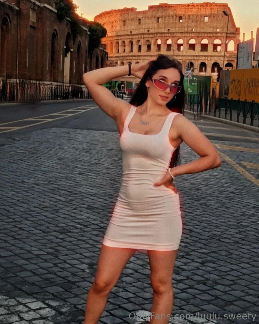 Daytime tenderness - evening pleasures now in the first stage 