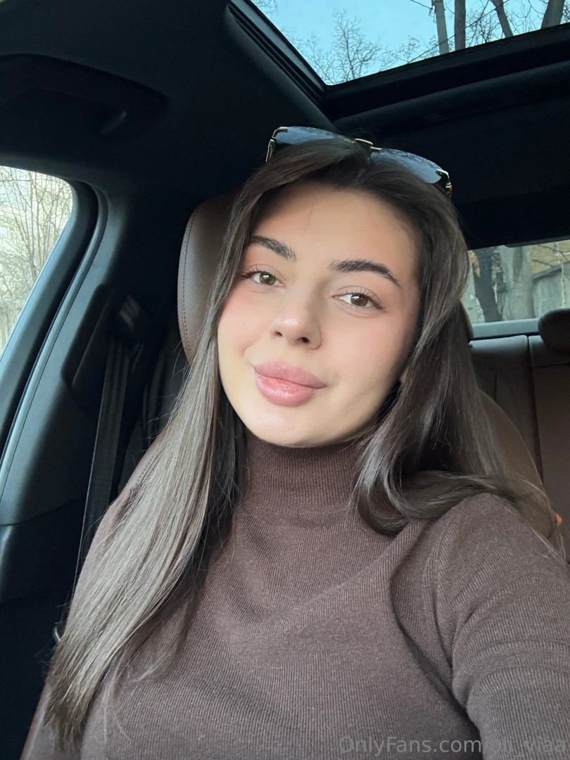 I m like a favorite song once you hear it you ll hum it forever 