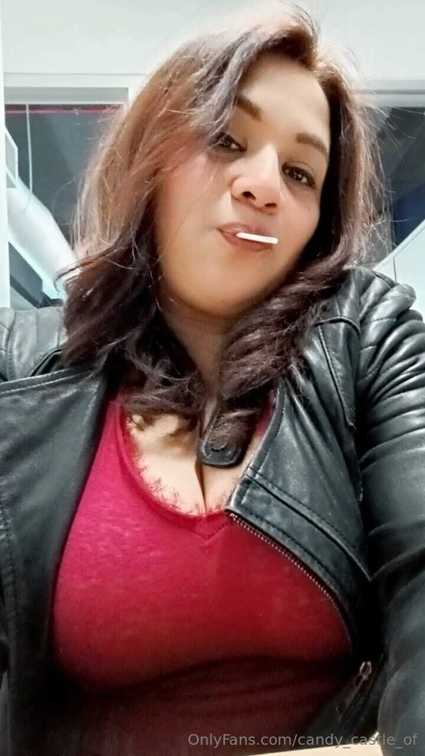 I love sucking these at work and just day dreaming 