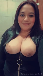 Good morning darlings who wants to give me some attention