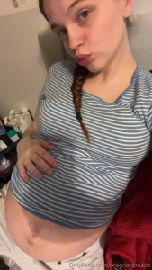 36weeks pregnant i think you should give me a massage