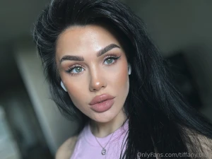 To be honest sometimes i don t know what color my eyes are sometimes