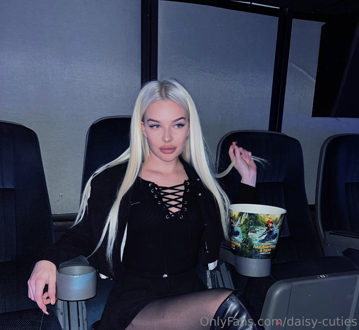 I love watching movies do you like it 