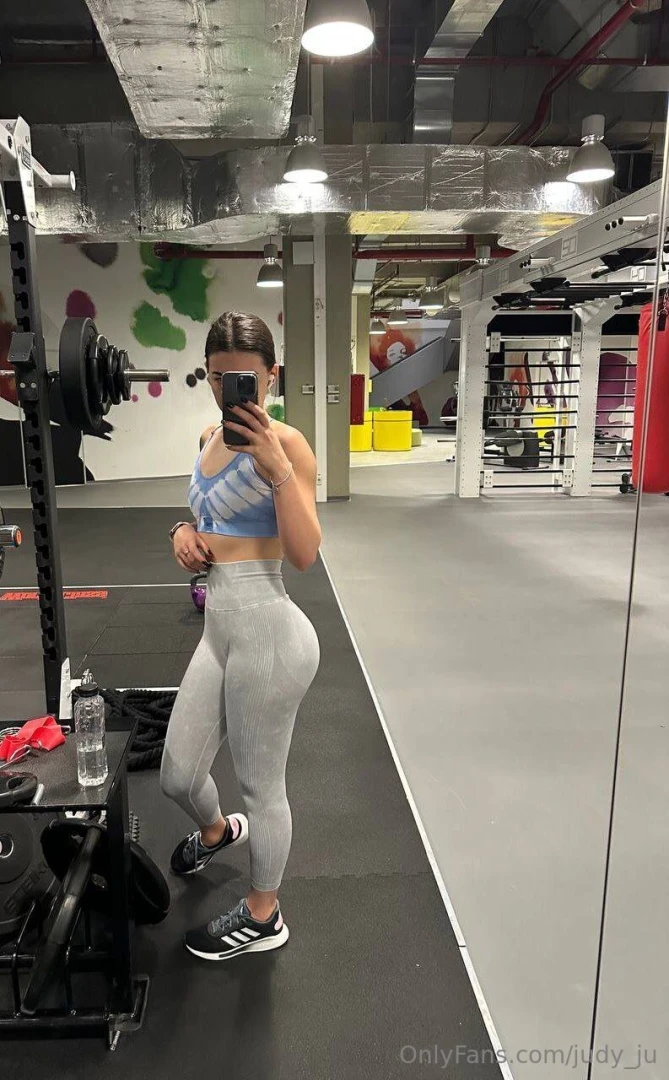 Today i decided to go to the gym because the weather is great and i m 