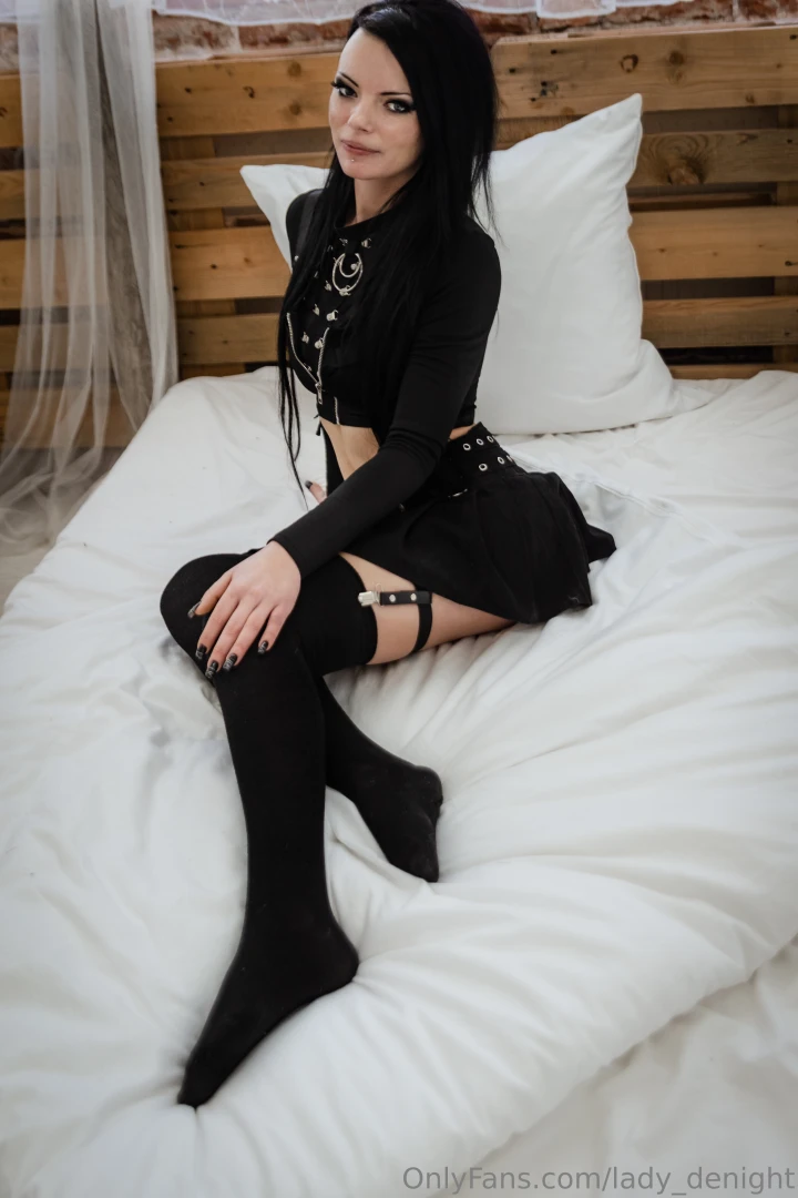 Wenn es drau en k lter wird da bleibt man lieber im bzw auf dem bett part 1 