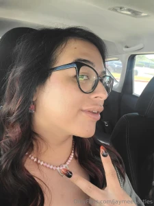 Wanna know what i m thinking about right now you and me in the back