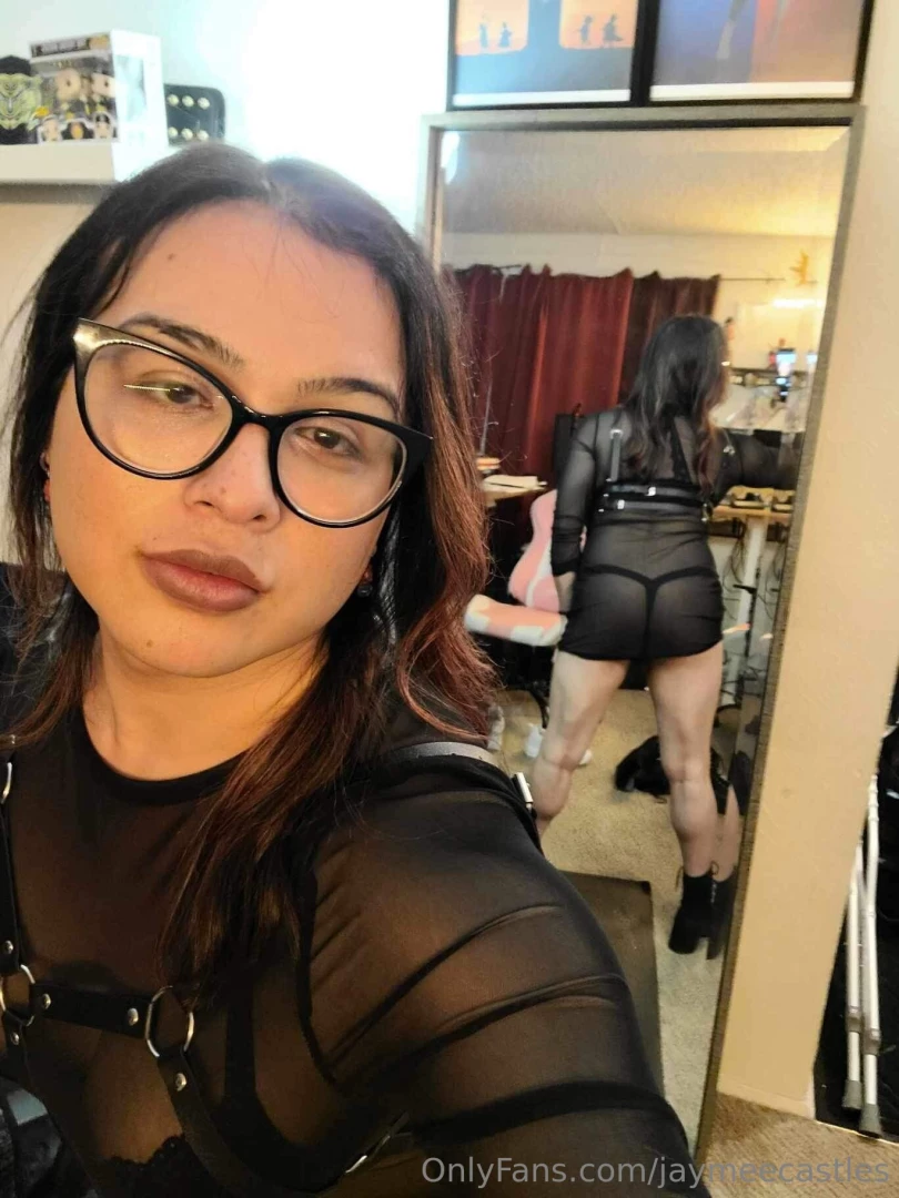 Lift my dress and have your way with me 