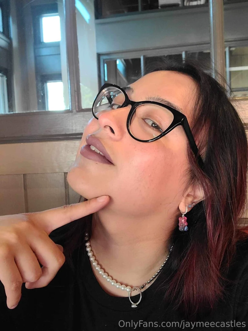 Plant your lips right here 