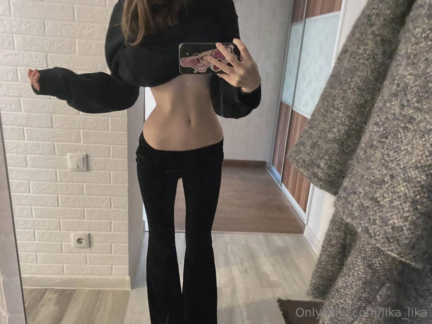 Nyyyaaa 3 i love my waist so much that i just can t stop talking about 