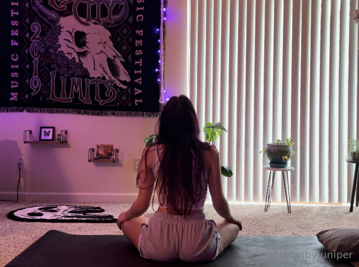 Woke up early to meditate today it helps to clear my mind before the 