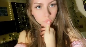 Good morning my loves check your chats i would love to talk with you