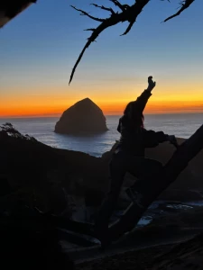 Gettin freaky on this branch lemme climb your tree next