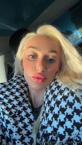 Hey babe dont forget to join my vip page jewellvip xo