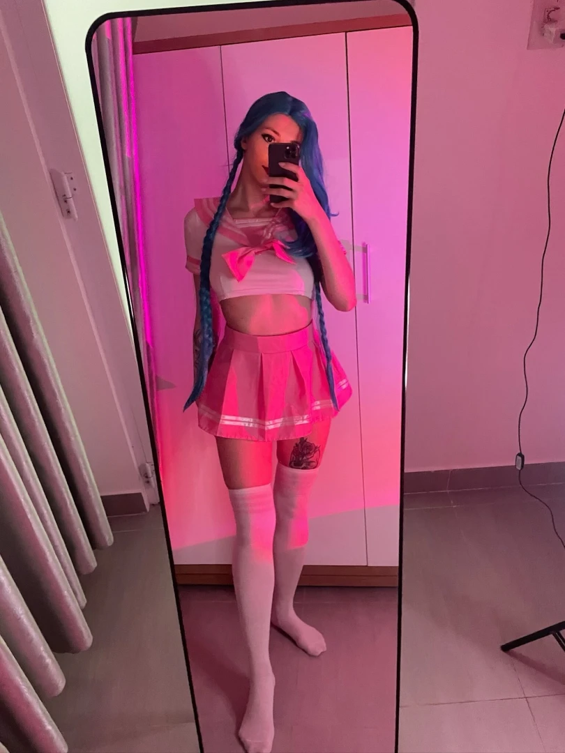 How about student jinx wearing sailor fuku uniform and which pic you 