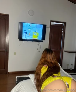 Let s watch spongebob together and if u want you can decide to fuck me