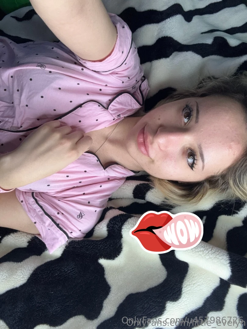 Ready to wish you sweet dreams when are you planning to go to bed 