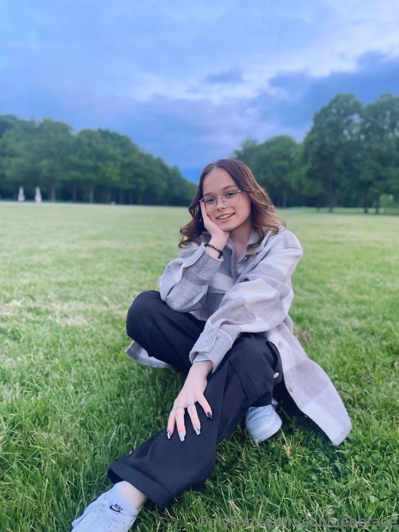 Free subscription my friend cuti_anna knows how to masturbate part 20 