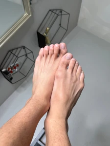 My feet lovers khaosleon
