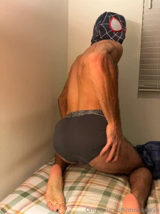 Anyone else i sent the wrong video to trynna get the right one hmu