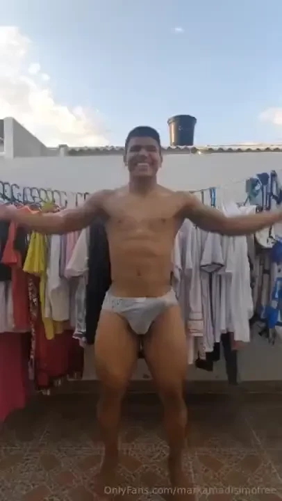 Haciendo jumping jacks qu versi n os gusta m s en markamadisimo sin part 1 