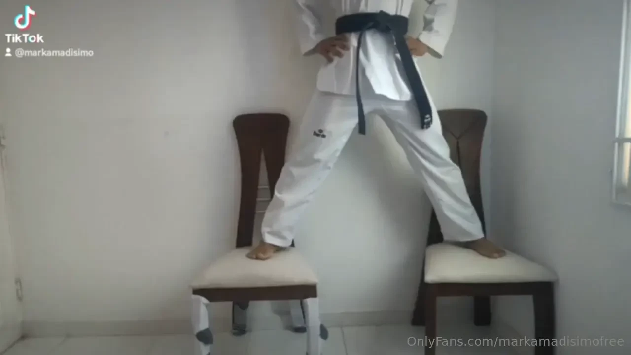 C mo os gusta m s abriendome de piernas de frente o de espalda ojo a 