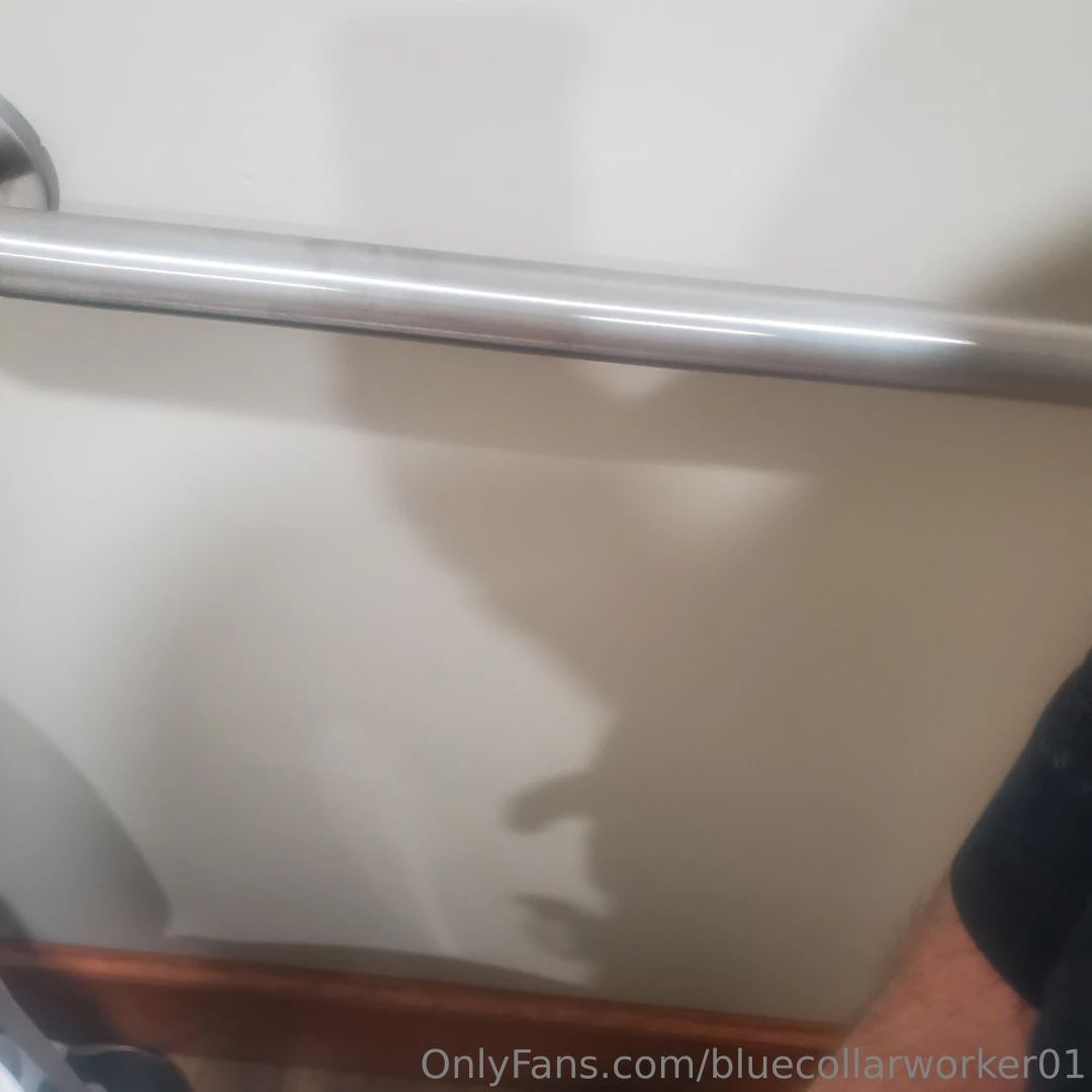 Never noticed my shadow on the wall before 