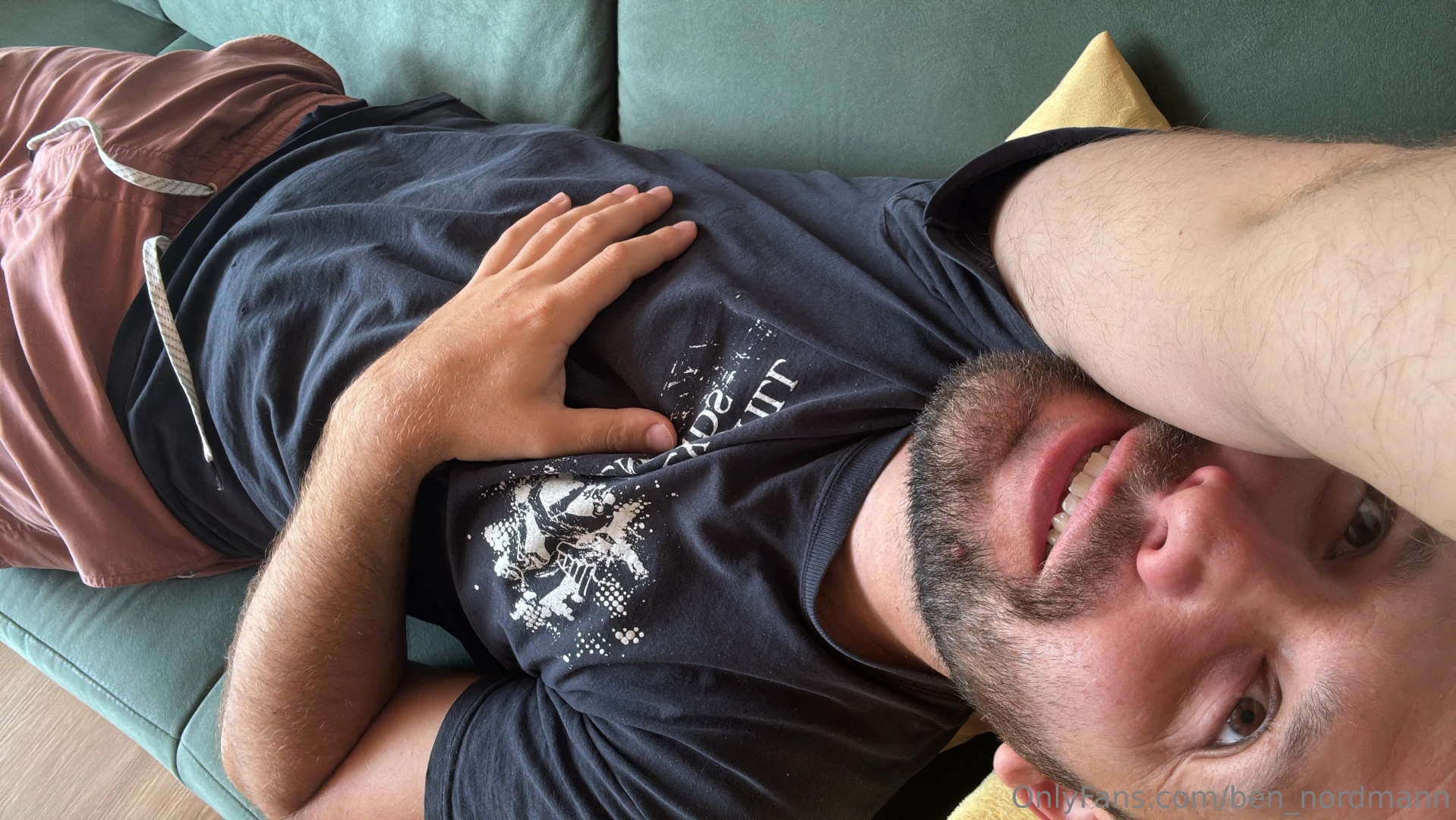 Omg just laying there and melting while touching a little feels great part 6 