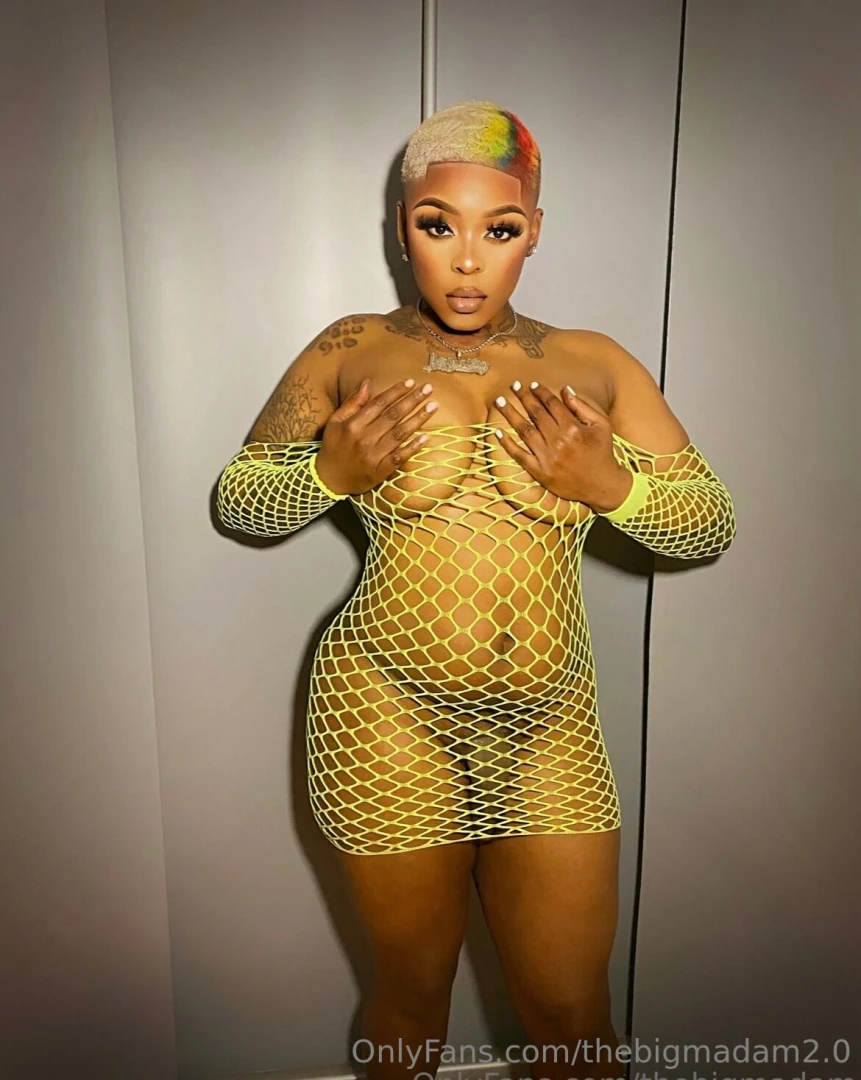 Welcome send me a dm once you cum inside for more content 