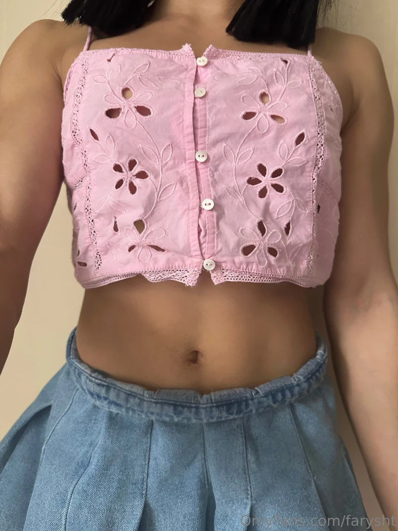 Hiiii here s another peek at how wet my pussy gets randomly sometimes part 3 