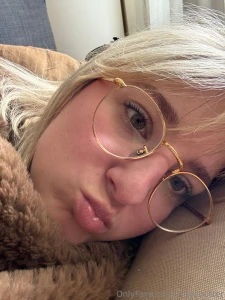 Olla haha i m just in bed and i m bored lol do you have an idea what i