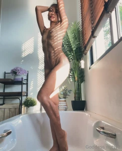 Your goddess is back let s cum on my feet tonight part 6