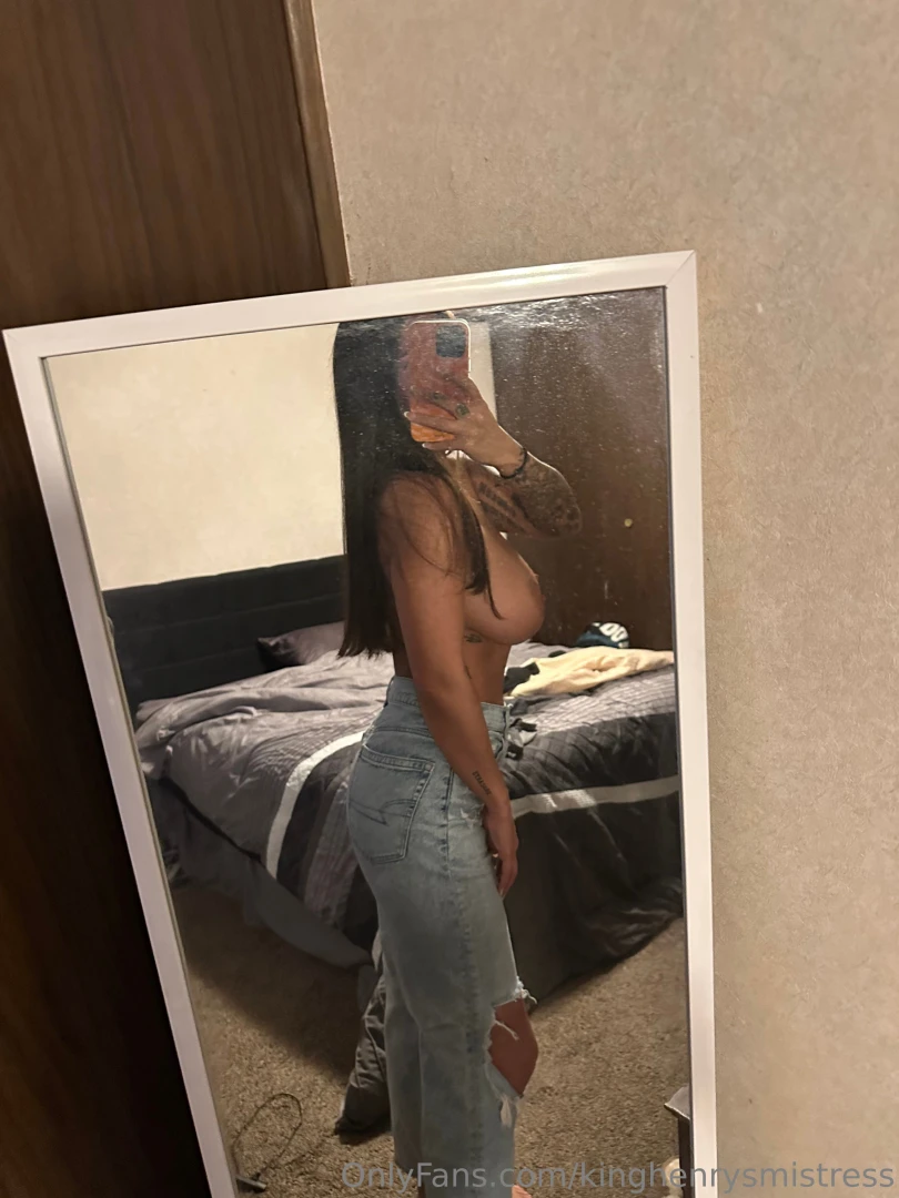 It s my birthday on mondayyyy show me some love and buy content have 