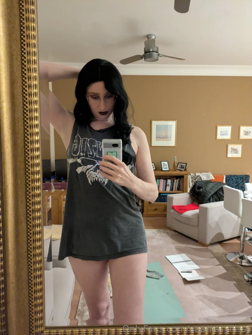 Trying out black hair part 1 