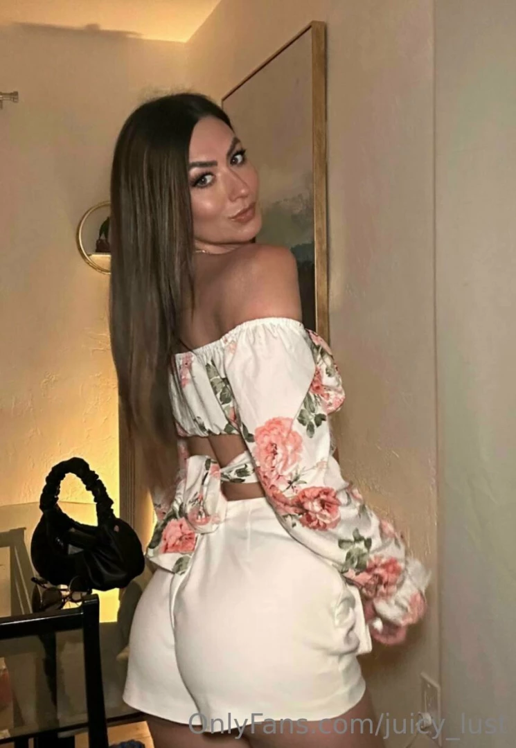 My babe nataliagetsnaughty would love to make you cum rn add now to part 3 