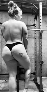 Hump day hump worthy