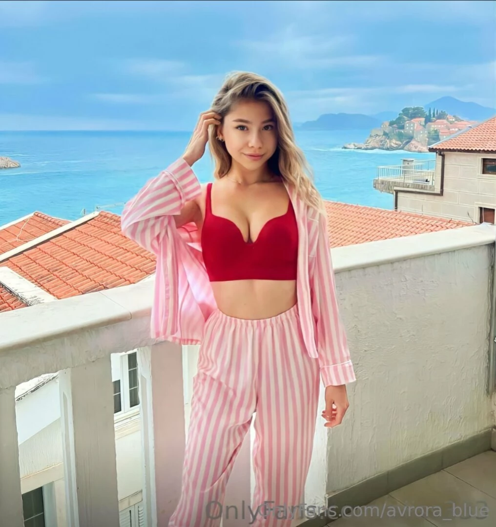 Eliss333is wet right now gorgeous princess eliss333 wants that you part 1 