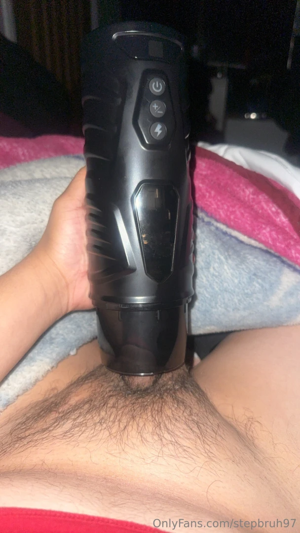 Bought a new toy who wants to see me play with it 