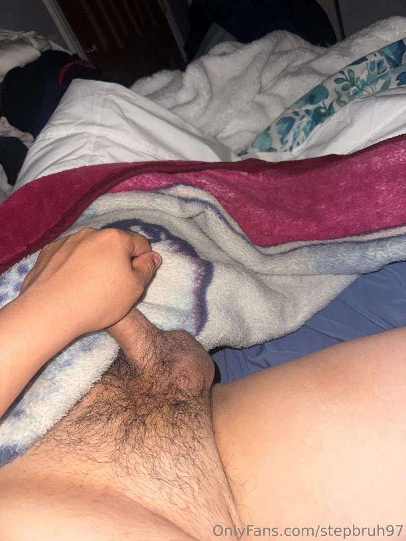 Sleeping naked tonight who wants to join part 1 